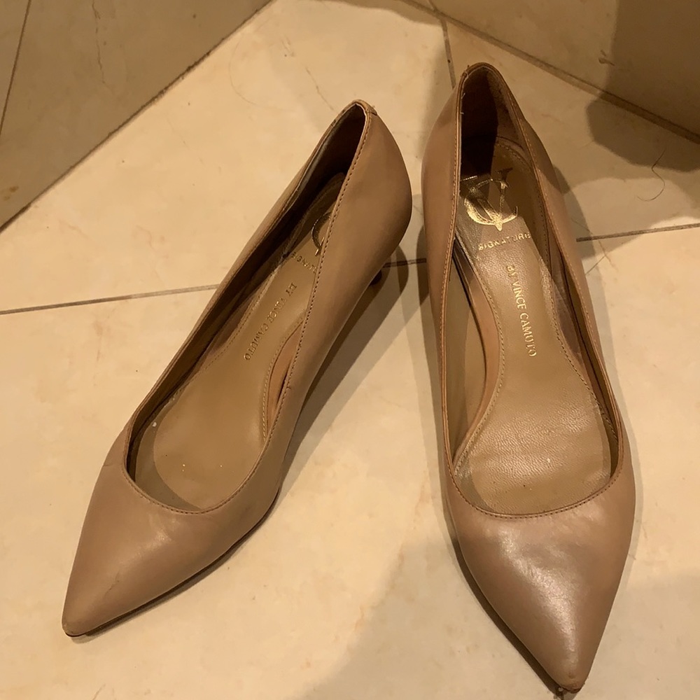 Vince camuto heels 2 inch nude color